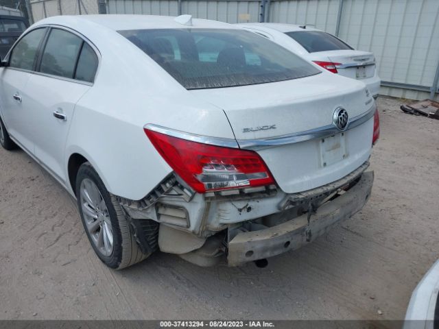 1G4GB5G34GF235784 Buick Lacrosse Leather