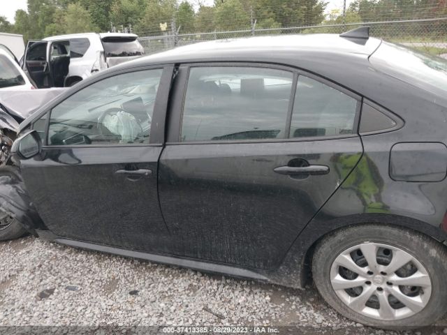 5YFEPMAE1MP264018 Toyota COROLLA LE