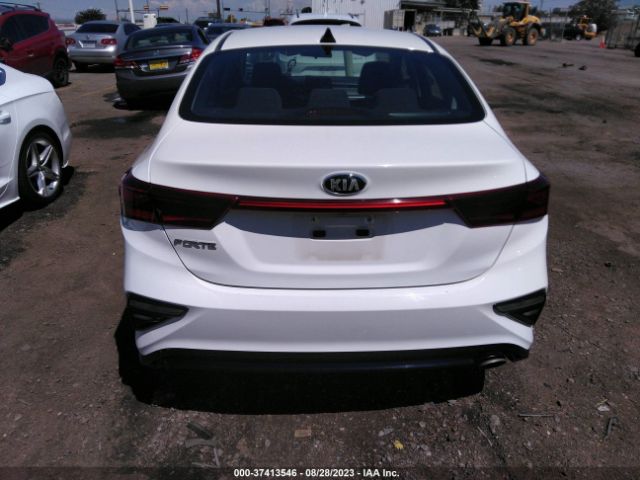 3KPF24AD5ME269122 KIA Forte Lxs