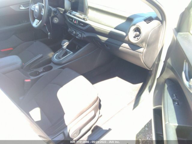3KPF24AD5ME269122 KIA Forte Lxs