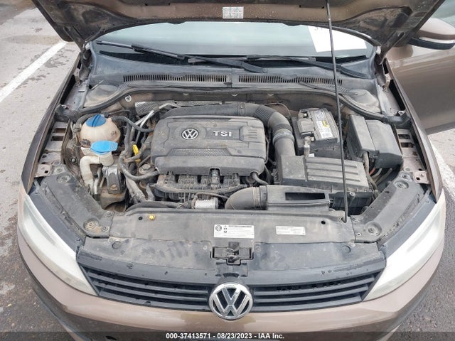 3VWD07AJ2EM226401 Volkswagen Jetta Sedan Se
