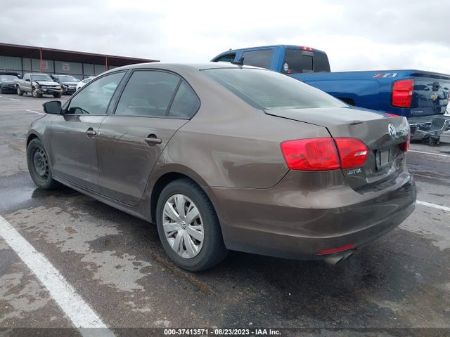 3VWD07AJ2EM226401 Volkswagen Jetta Sedan Se