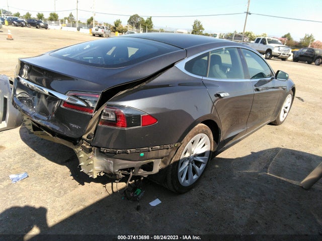 Tesla Model S 75d/100d/p100d 2018 5YJSA1E21JF235919 Image 4