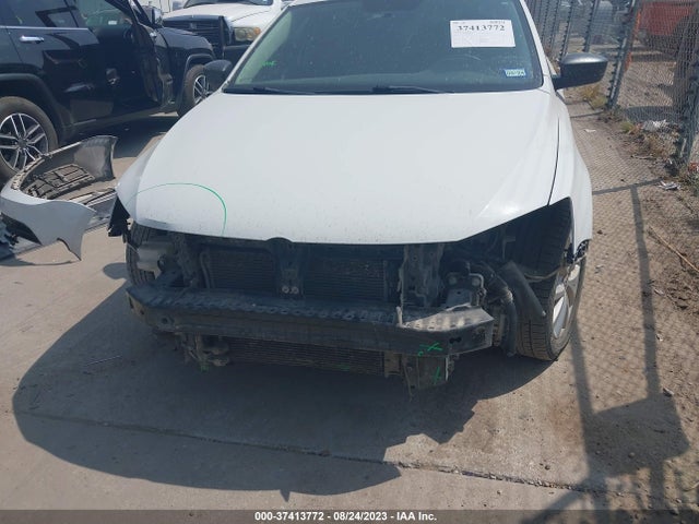 3VWD17AJ2FM256979 Volkswagen Jetta Sedan 1.8t Se