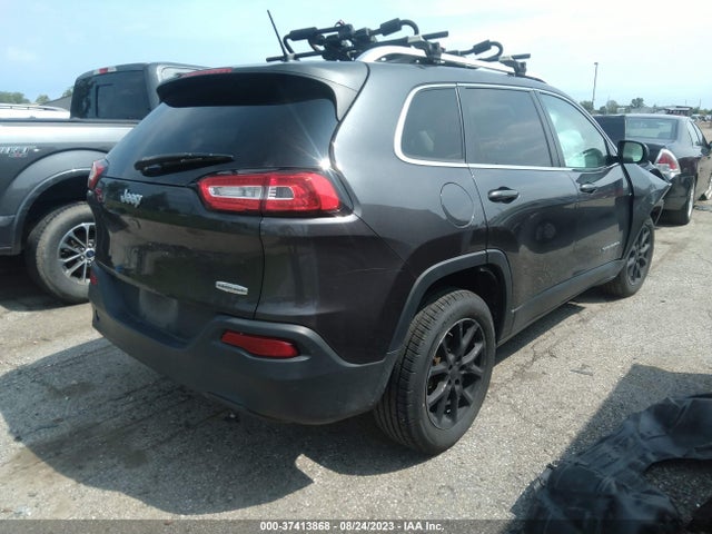 1C4PJLCB4GW107893 Jeep Cherokee Latitude