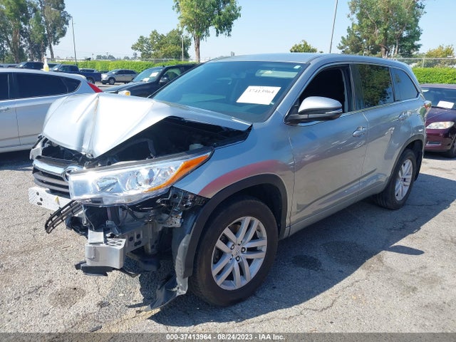 Toyota Highlander Le 2015 5TDZARFH8FS014935 Image 2