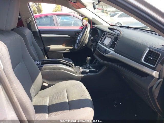 Toyota Highlander Le 2015 5TDZARFH8FS014935 Image 5