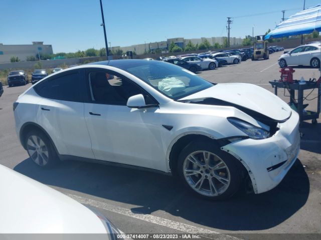 5YJYGDEE8MF086207 Tesla Model Y Long Range