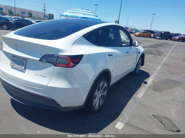 5YJYGDEE8MF086207 Tesla Model Y Long Range