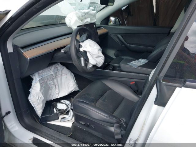 5YJYGDEE8MF086207 Tesla Model Y Long Range