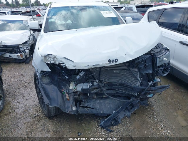 1C4RJFAG2JC303137 Jeep Grand Cherokee