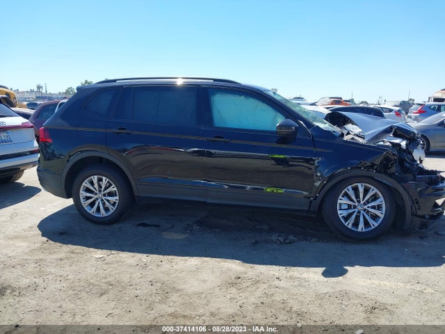3VV1B7AXXJM095623 Volkswagen TIGUAN S