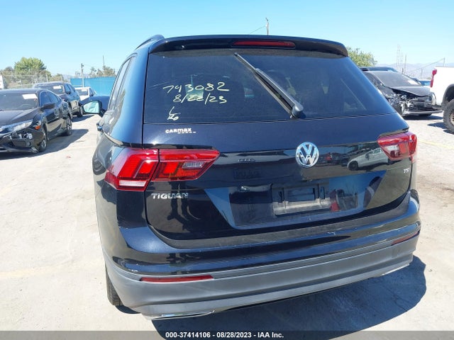 3VV1B7AXXJM095623 Volkswagen TIGUAN S