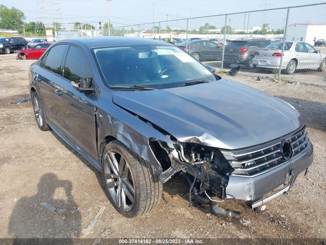 2018 VOLKSWAGEN PASSAT 2.0T S/R-LINE VIN: 1VWAA7A38JC021761