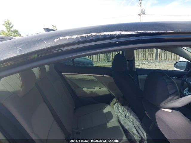 2019 HYUNDAI ELANTRA SEL VIN: 5NPD84LF0KH475106