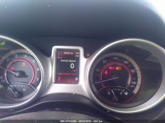 3C4PDCBB4KT857124 Dodge JOURNEY SE