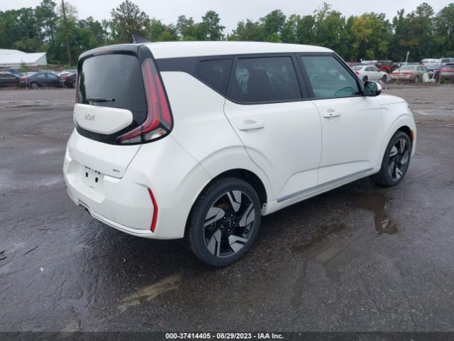 KNDJ53AU3P7851672 KIA Soul Gt-line