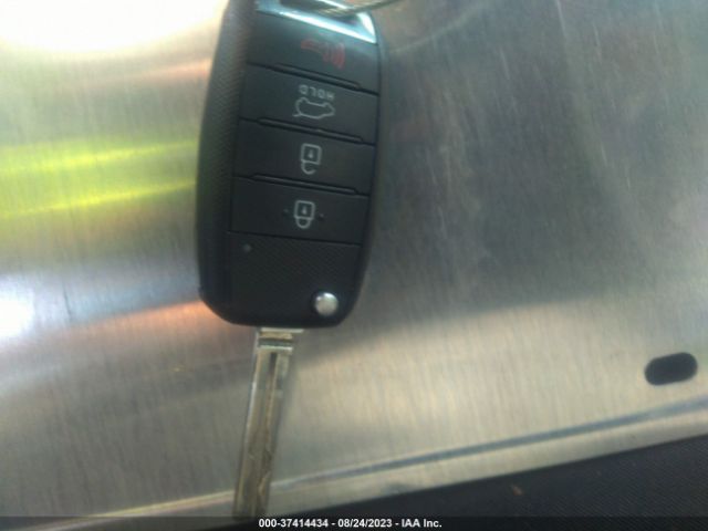 KNDJX3A57F7793079 KIA Soul !