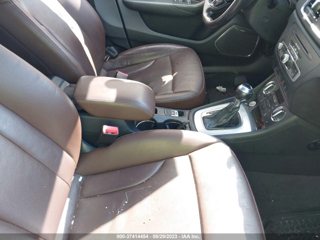 2015 AUDI Q3 2.0T PRESTIGE VIN: WA1GFCFS7FR012801