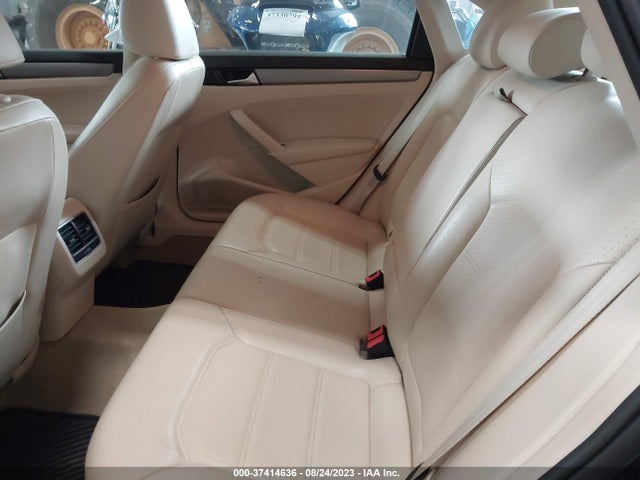 1VWBS7A39EC044022 Volkswagen Passat Se W/sunroof