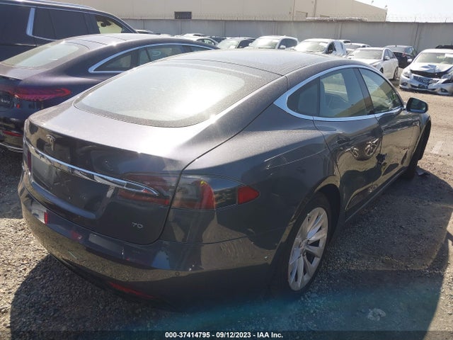 Tesla Model S 70 Kwh 2016 5YJSA1E10GF140283 Image 12