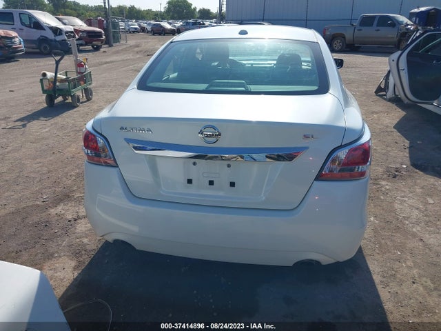2015 NISSAN ALTIMA 2.5 SL/2.5 SV/2.5/2.5 S VIN: 1N4AL3AP4FN320769