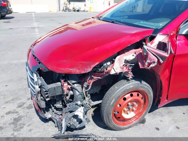 2017 HYUNDAI ELANTRA SE VIN: KMHD84LF3HU160455