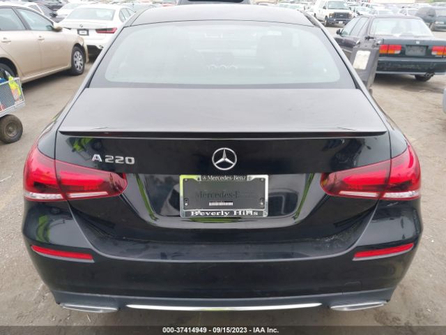 W1K3G4EB0LJ238624 Mercedes-Benz A-class A 220