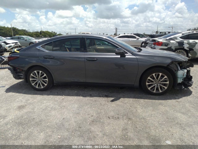 2022 Lexus ES, VIN: 58ACZ1B18NU118381