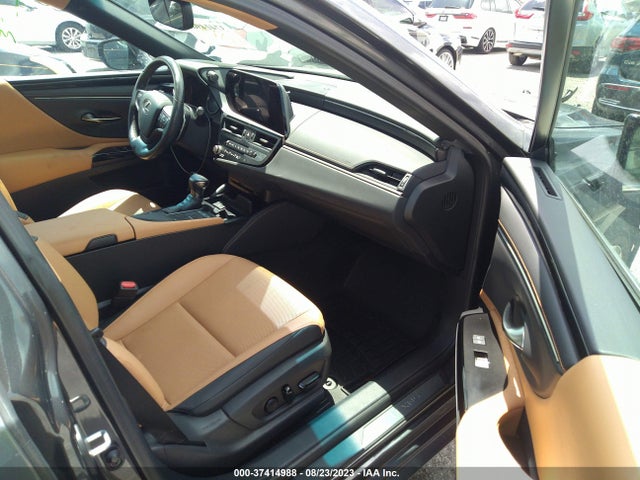 2022 Lexus ES, VIN: 58ACZ1B18NU118381