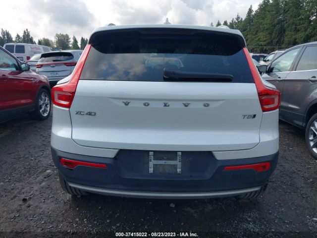 YV4162UK6M2465920 Volvo Xc40 Momentum