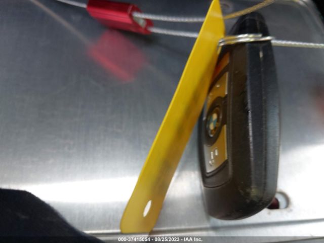 WBA8E1G57GNT99365 BMW 3 Series 320i