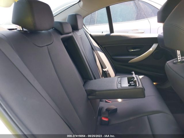 WBA8E1G57GNT99365 BMW 3 Series 320i