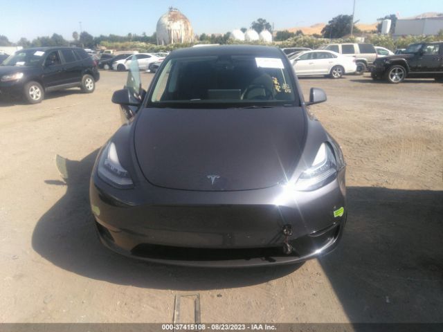 7SAYGAEE6NF489993 Tesla Model Y Long Range