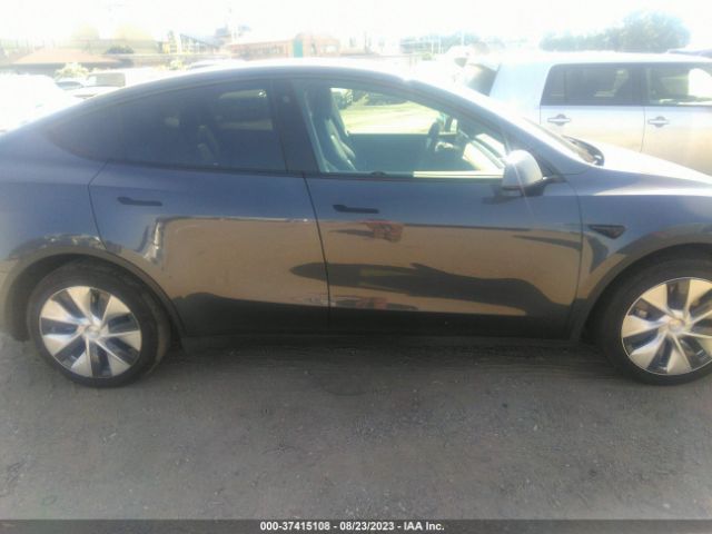 7SAYGAEE6NF489993 Tesla Model Y Long Range