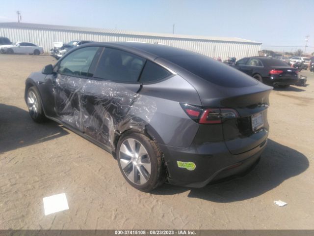 7SAYGAEE6NF489993 Tesla Model Y Long Range