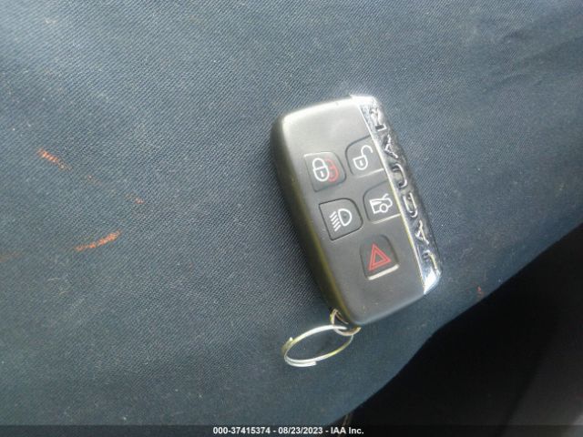 2017 JAGUAR XF SAJBF4BV9HCY47618 Photo 10