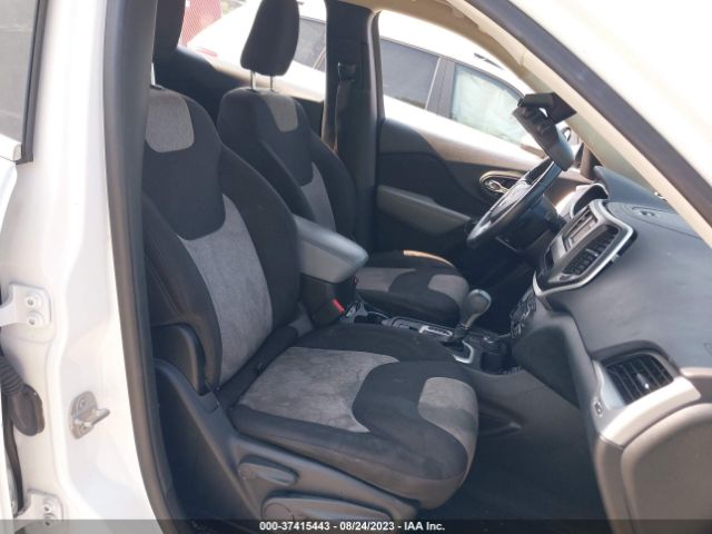 1C4PJMCB2EW247041 Jeep Cherokee Latitude