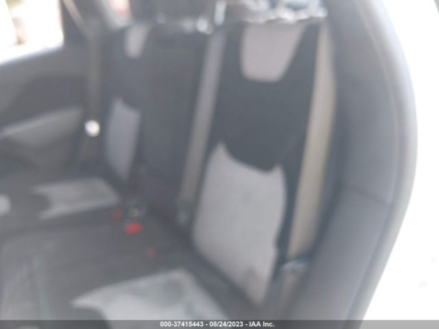 1C4PJMCB2EW247041 Jeep Cherokee Latitude