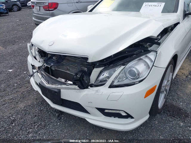 2011 MERCEDES-BENZ E-CLASS E 550 VIN: WDDKK7CF8BF075014