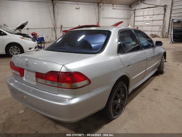 2001 HONDA ACCORD SDN EX VIN: JHMCG56621C009654
