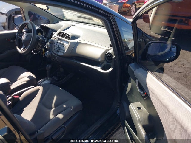 2010 HONDA FIT VIN: JHMGE8H24AC016835
