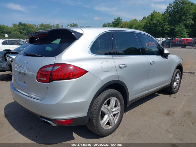 2012 PORSCHE CAYENNE WP1AB2A20CLA49484 Photo 3