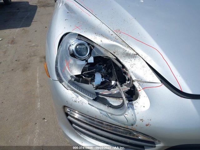 2012 PORSCHE CAYENNE WP1AB2A20CLA49484 Photo 5