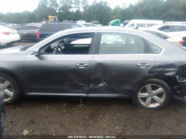 2013 VOLKSWAGEN PASSAT SE W/SUNROOF VIN: 1VWBP7A31DC013539