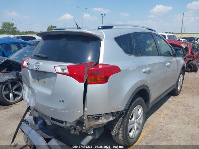 Toyota RAV4 LE 2015 JTMZFREV7FJ045390 Image 10
