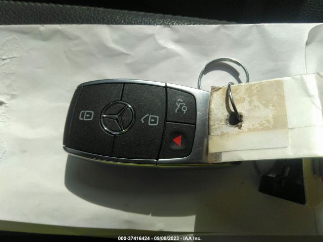 W1N4M4HB8MW096104 Mercedes-Benz GLB