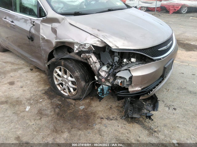 2C4RC1DG1HR635788 Chrysler Pacifica Touring