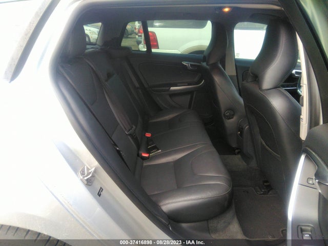 2015 Volvo V60, VIN: YV140MEB4F1207538