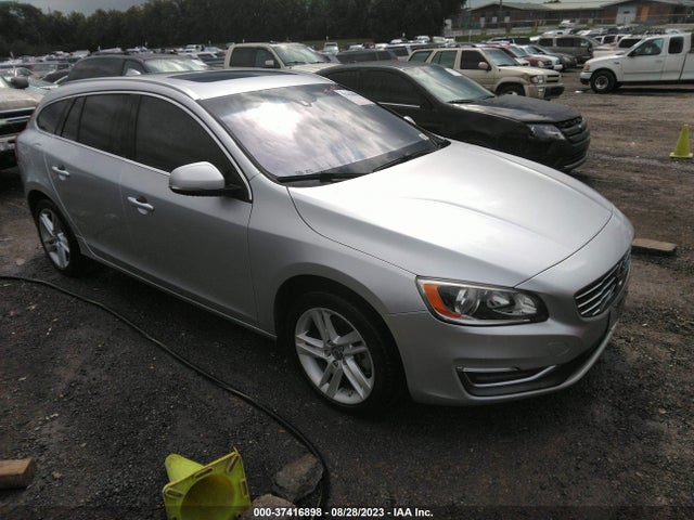 2015 Volvo V60, VIN: YV140MEB4F1207538